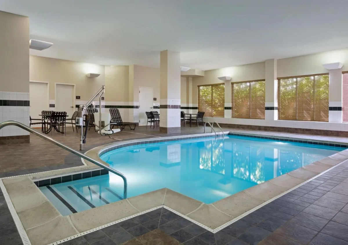 Image 3 of Hilton Garden Inn Chicago/Midway Airport
