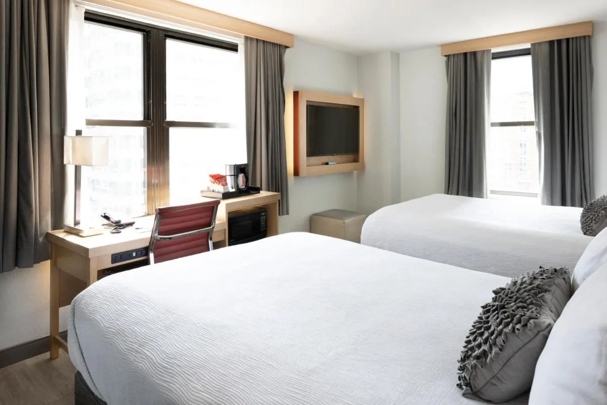 Image 1 of Hotel Saint Clair – Magnificent Mile