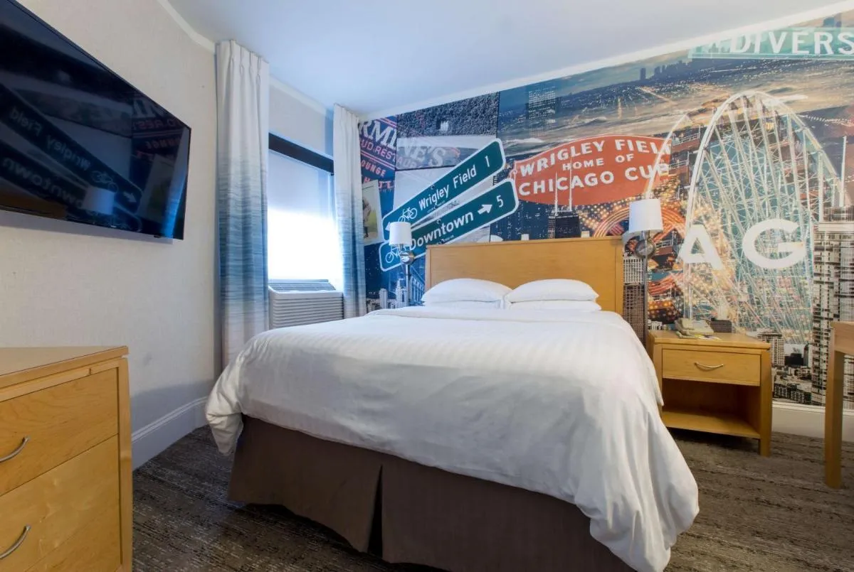 Image 6 of Hotel Versey Days Inn by Wyndham Chicago