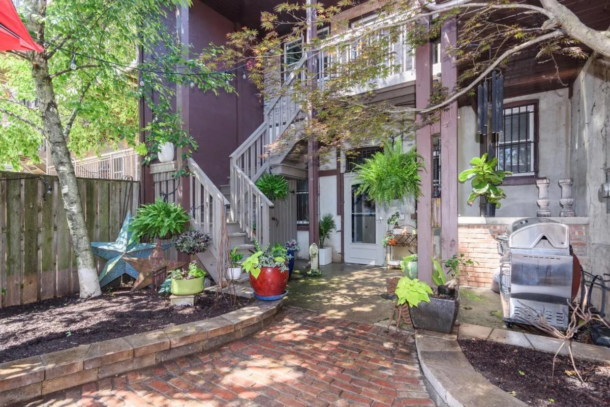 Image 4 of House 5863- Chicago’s Premier Bed and Breakfast