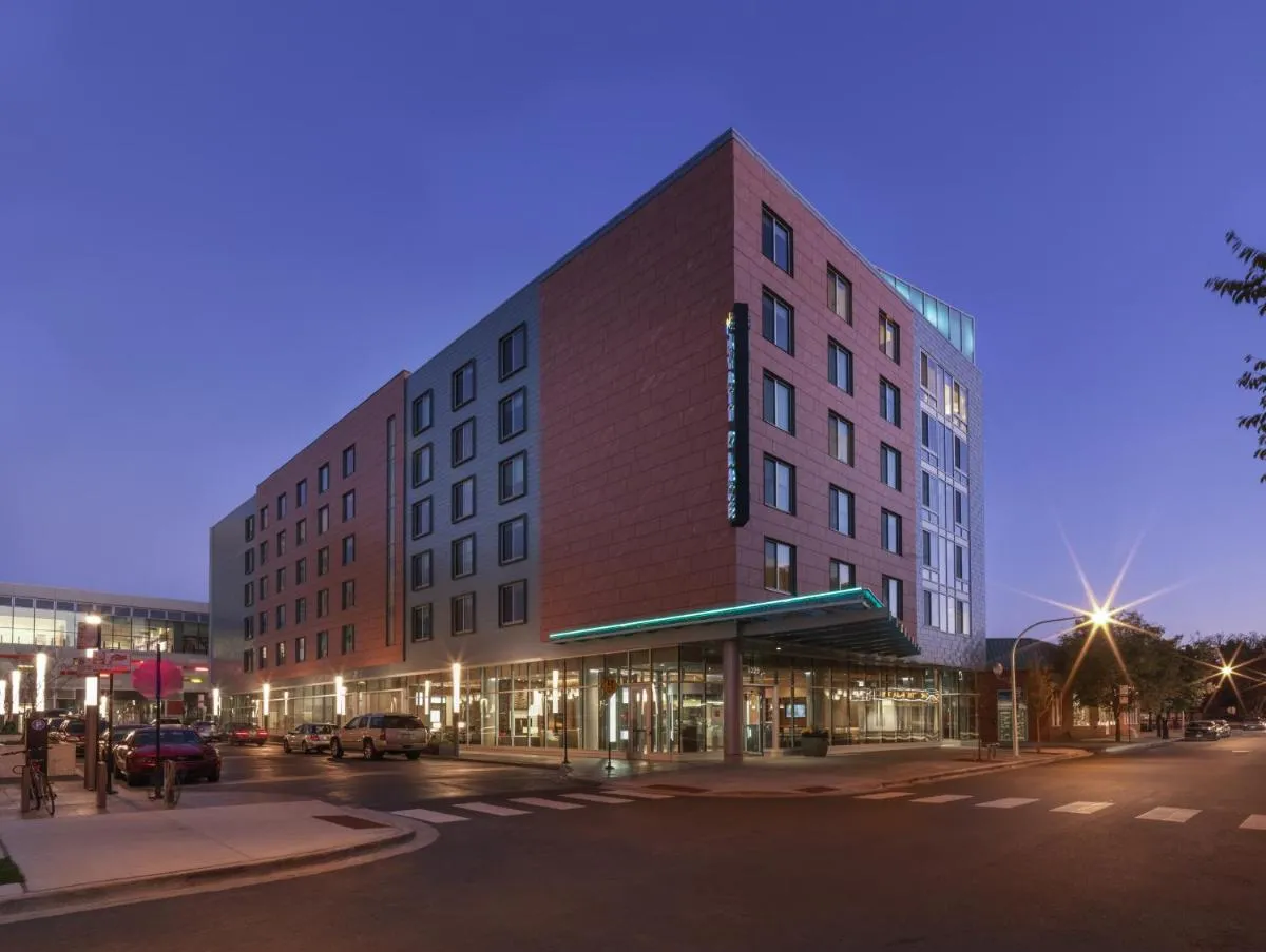 Image 2 of Hyatt Place Chicago-South/University Medical Center