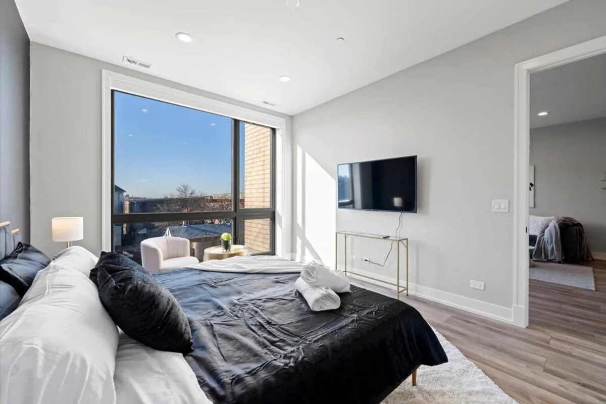 Image 6 of Insta-worthy 3bed 2bath Brand New Home w Balcony