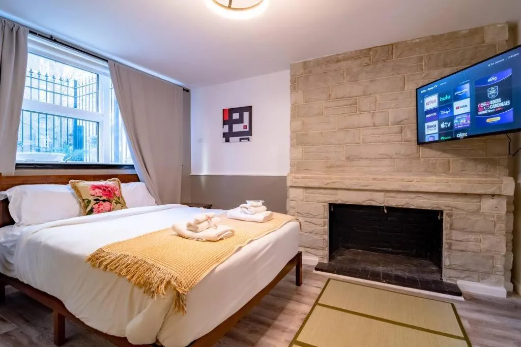 Image 5 of Japanese themed 2bedroom in Gold Coast for up to 4 guests with optional Valet parking