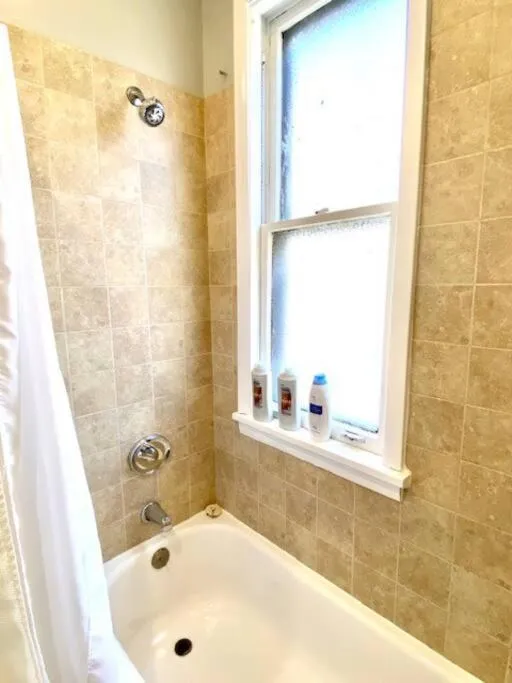 Image 4 of Lakeview Getaway