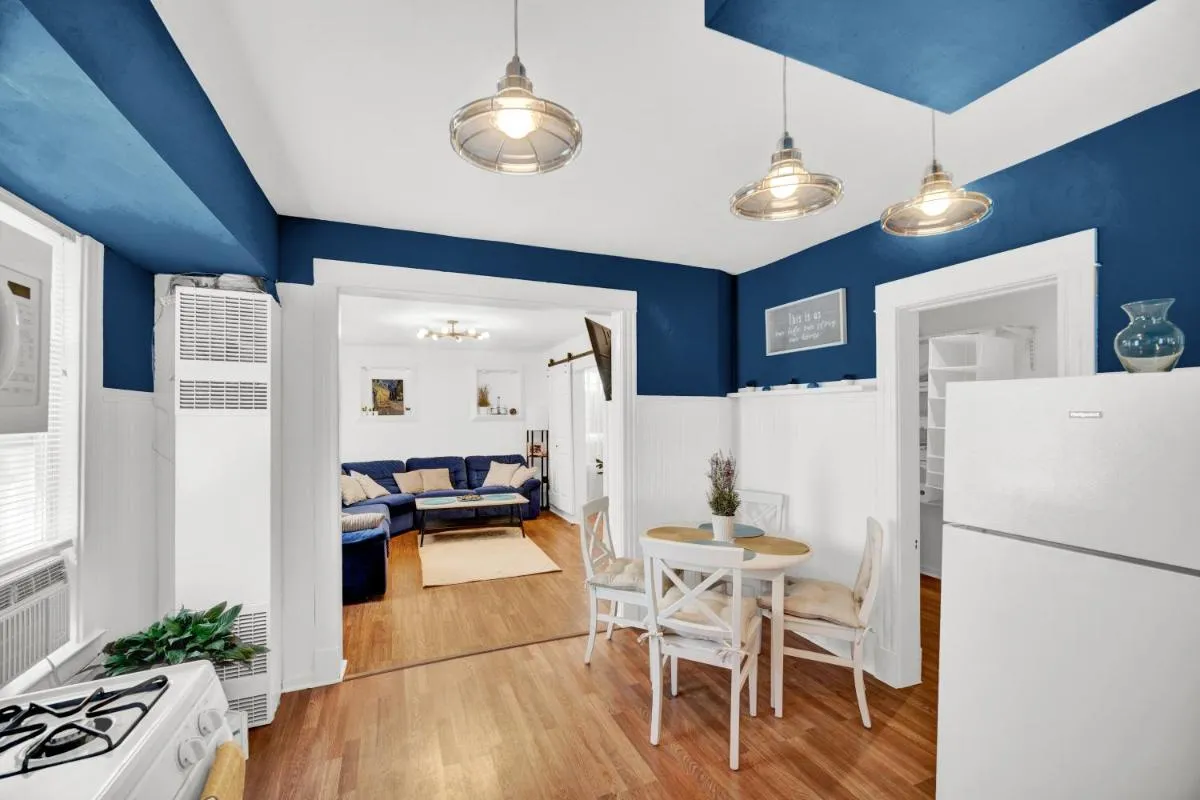 Image 3 of Logan Square Coach House