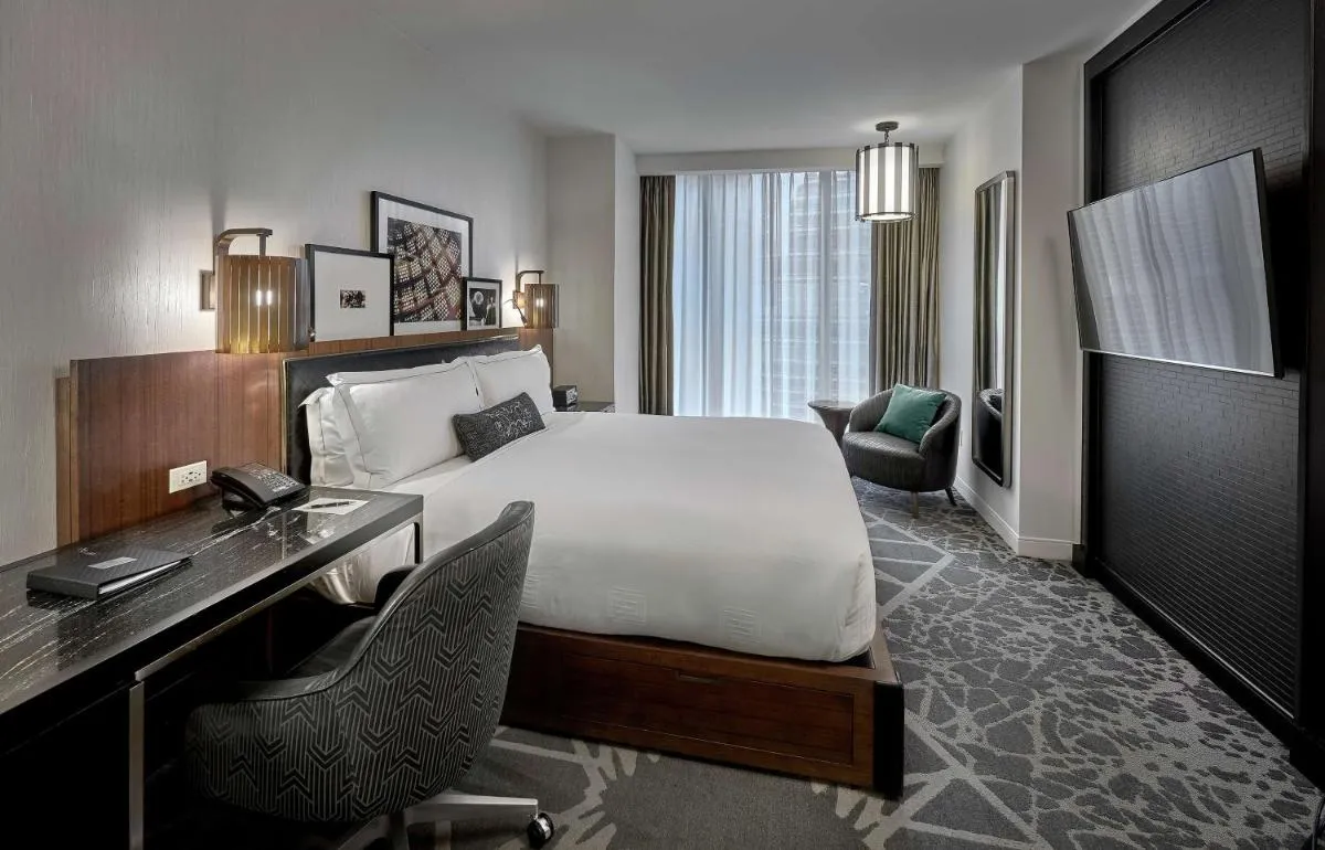 Image 1 of LondonHouse Chicago, Curio Collection by Hilton
