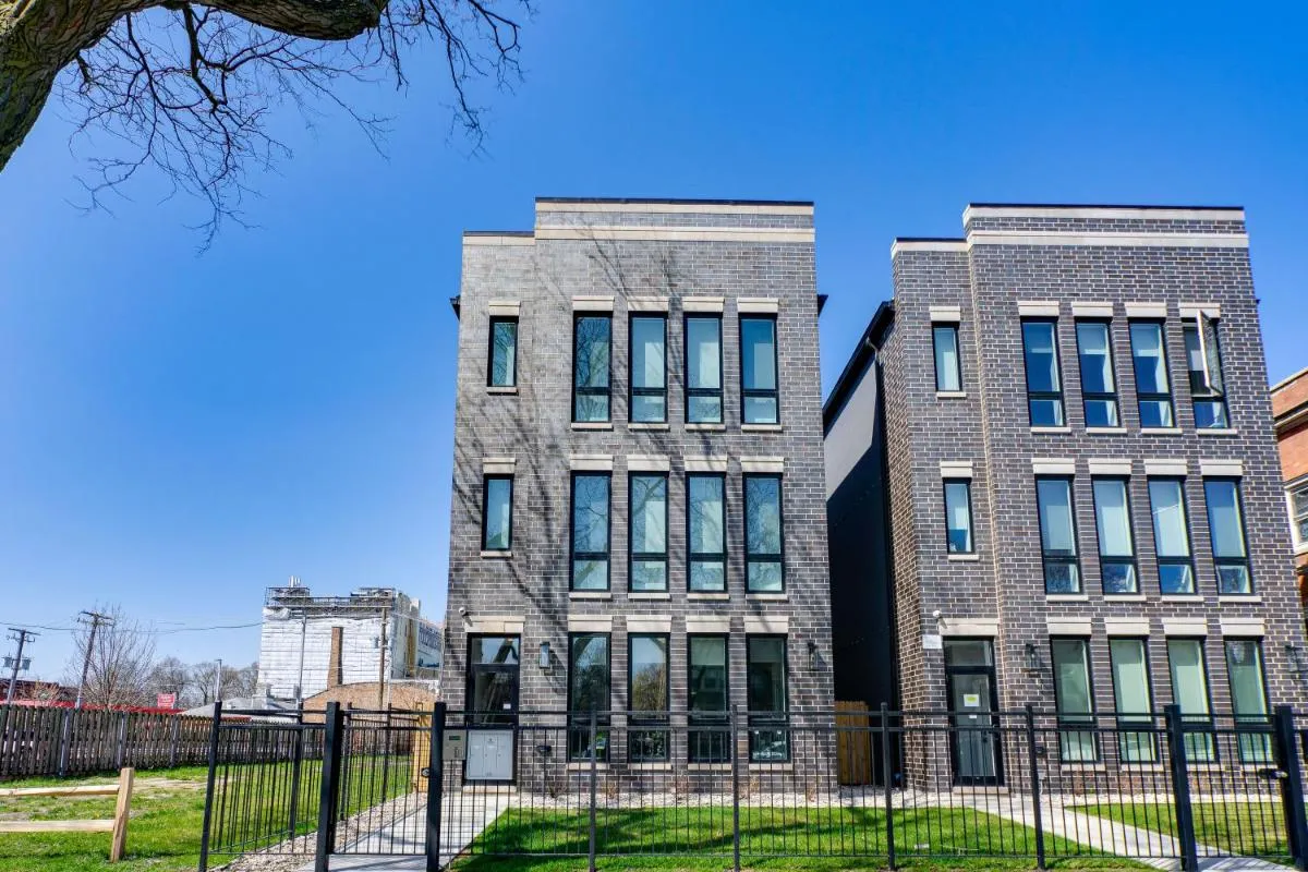Image 5 of Luxe and Modern Chicago Condo – 7 Mi to Downtown!