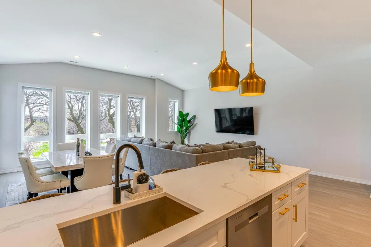 Image 2 of Luxe and Modern Chicago Condo – 7 Mi to Downtown!