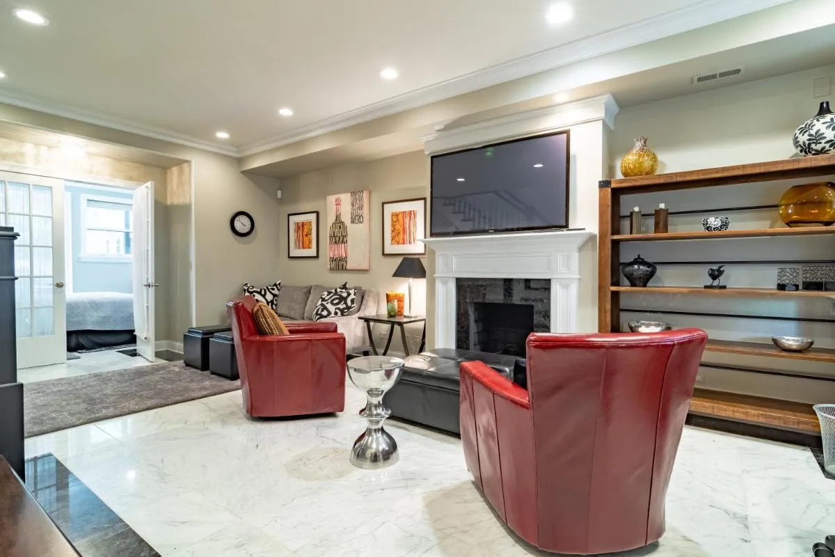 Image 3 of Luxurious Gold Coast villa with parking for up to 12 guests