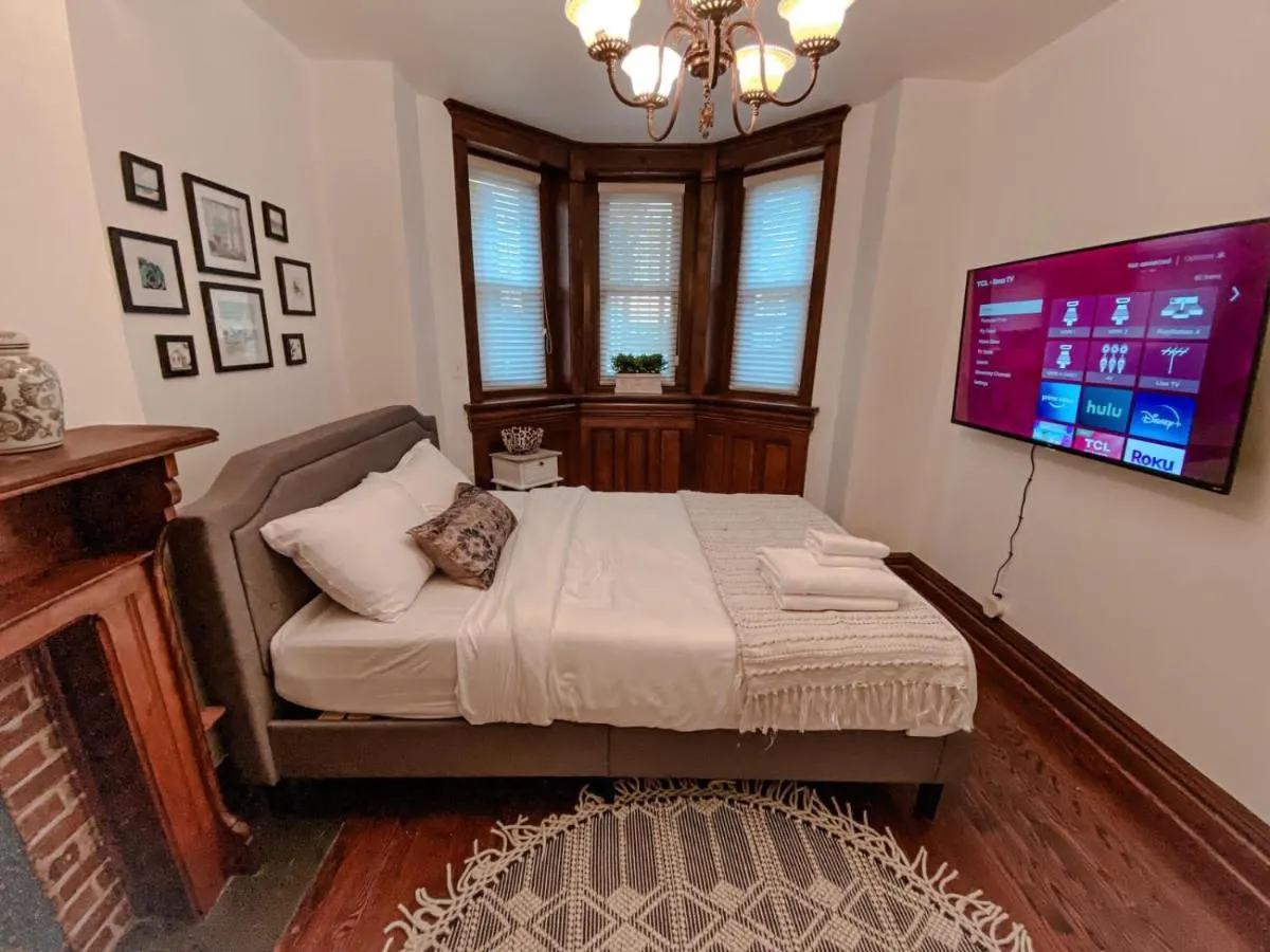Image 6 of Luxurious classic Gold coast villa for 12 guests