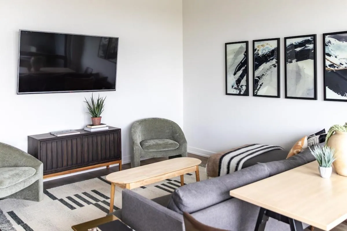 Image 2 of Luxury Apartment Private Terrace