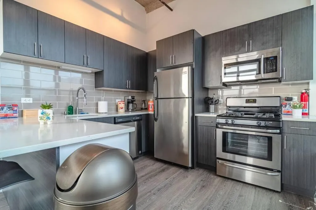 Image 1 of McCormick 2Br/2Ba family corner unit that sleeps 6 guests with Optional Parking & Gym access