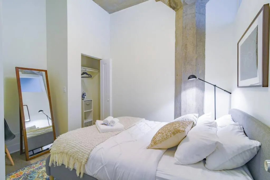Image 4 of McCormick 2Br-2Ba family unit for up to 8 guests with Optional Parking & Gym