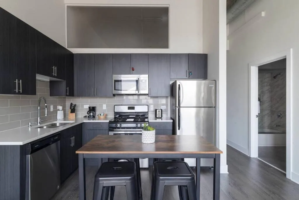Image 2 of McCormick 2Br 2Ba family unit for up to 8 guests with Optional Parking & Gym access