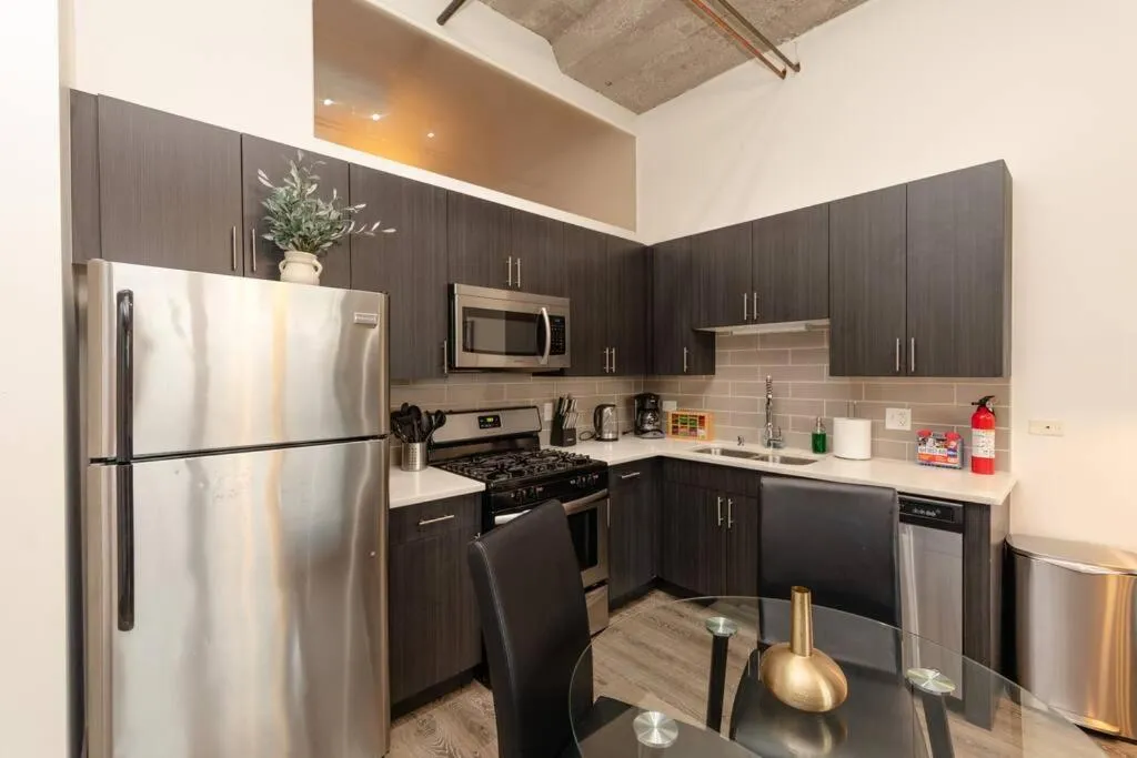 Image 2 of McCormick 2Br-2Ba for up to 8 guests with Skyline view, Optional Parking & Gym access