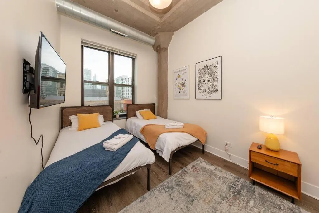 Image 3 of McCormick 2Br-2Ba for up to 8 guests with Skyline view, Optional Parking & Gym access