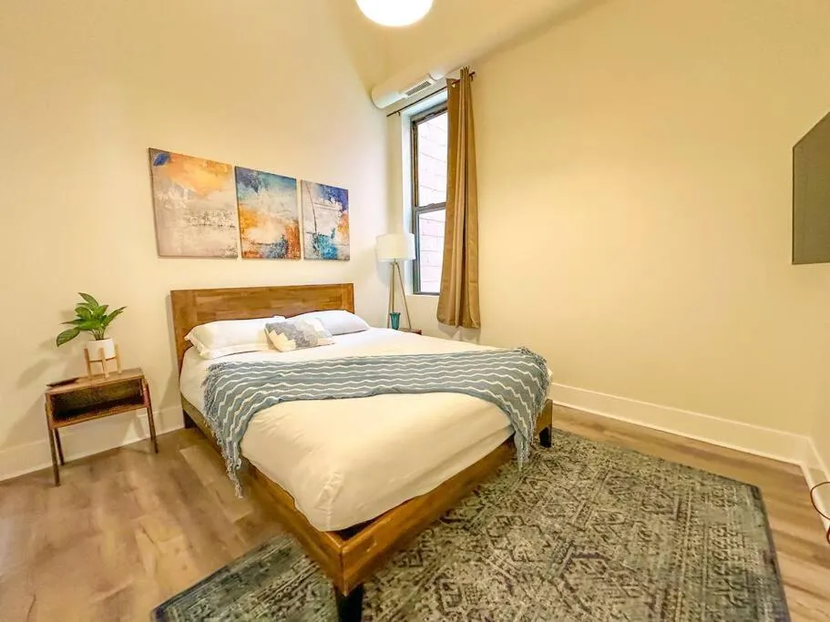 Image 4 of McCormick 3Bedroom and 2Bath with Optional Parking – State st