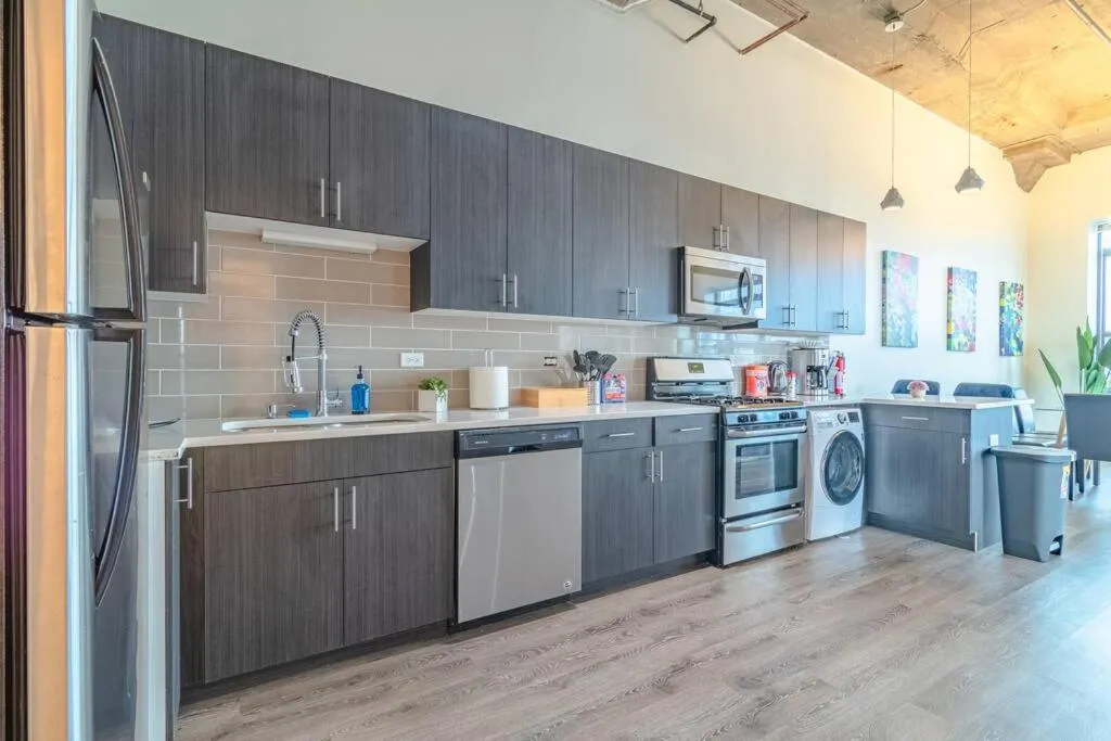 Image 2 of McCormick 3Br-2Ba Corner Oasis for up to 10 guests with Optional Parking & Gym access