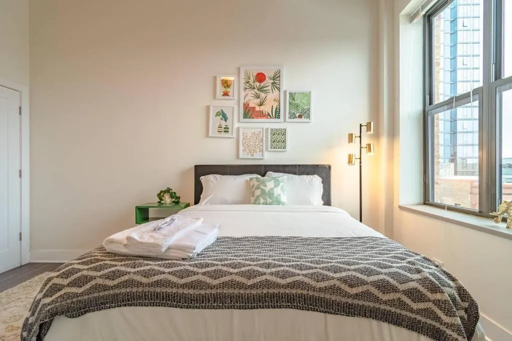 Image 4 of McCormick 3Br-2Ba Corner Oasis for up to 10 guests with Optional Parking & Gym access