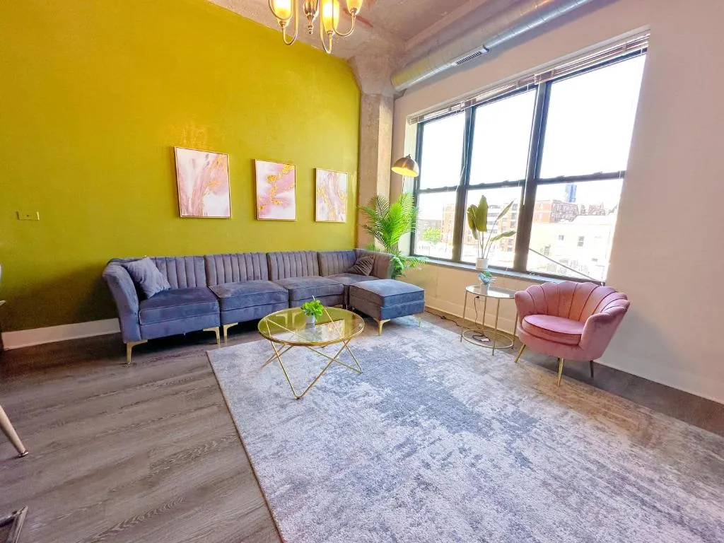 Image of McCormick 3Br-2Ba Family unit for up to 8 guests with Optional parking & Gym Access