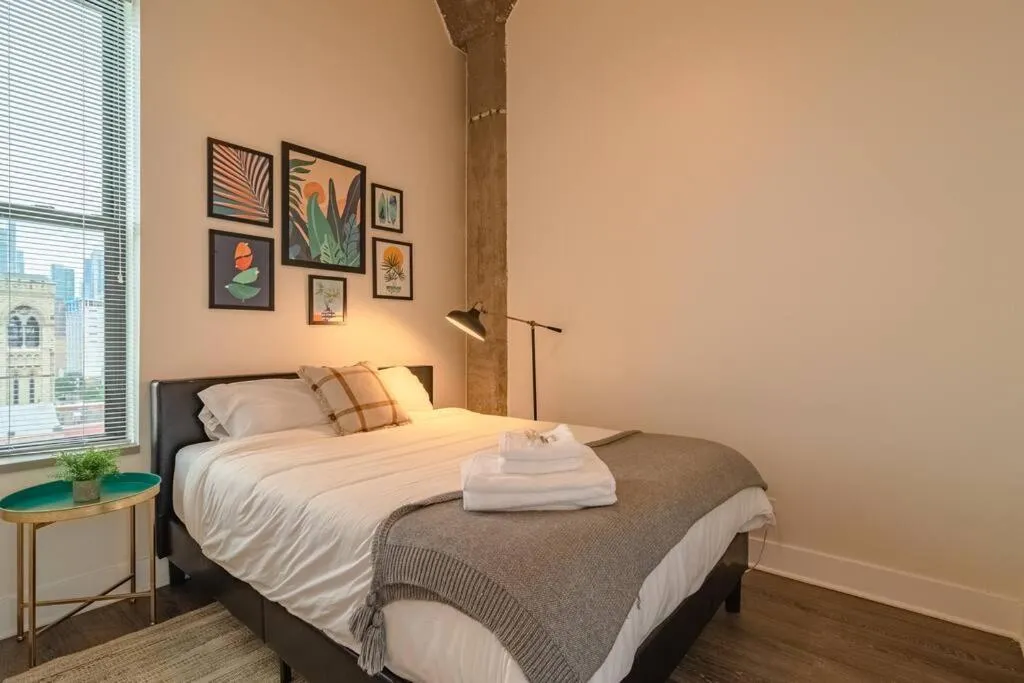 Image 2 of McCormick 3Br-2Ba Family unit for up to 8 guests with Optional parking and Gym access