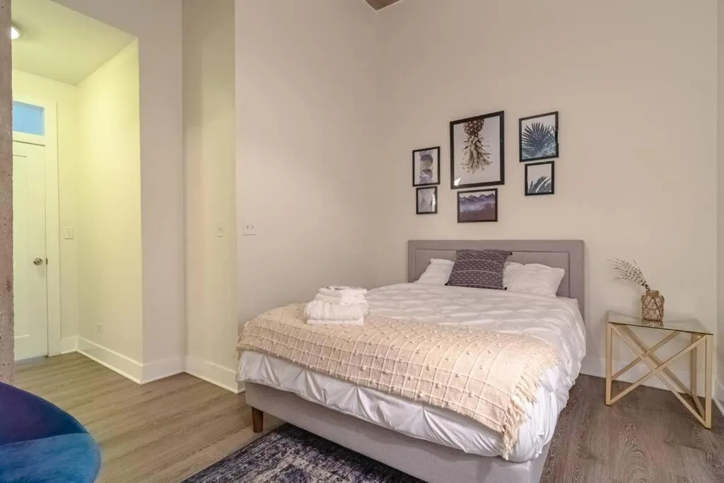 Image 3 of McCormick 3Br-2Ba Family unit for up to 8 guests with Optional parking and Gym access