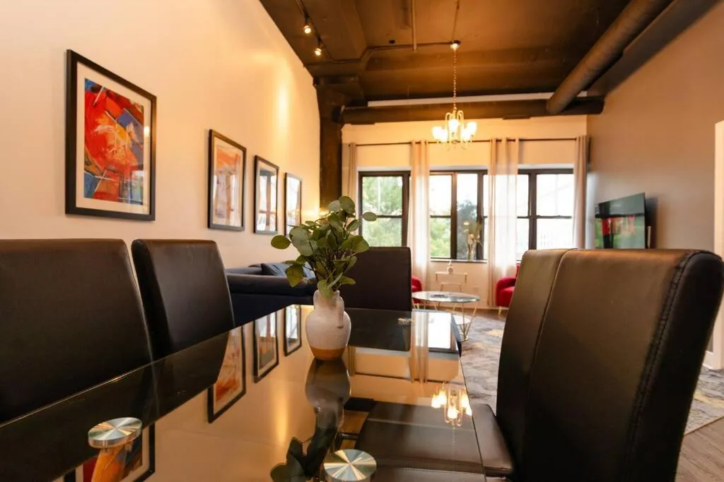 Image 1 of McCormick 3Br/2Ba with 6 twin beds & Sofa bed, Optional parking & Gym