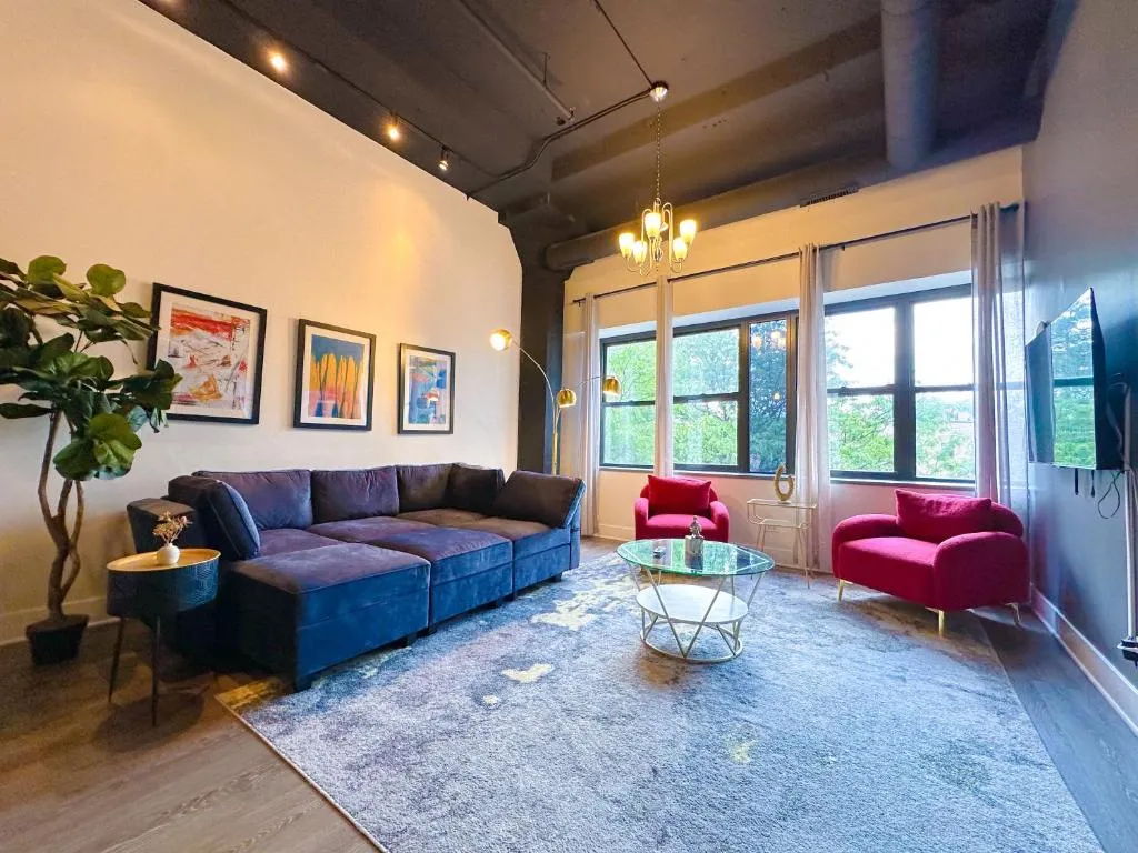 Image of McCormick 3Br/2Ba with 6 twin beds & Sofa bed, Optional parking & Gym