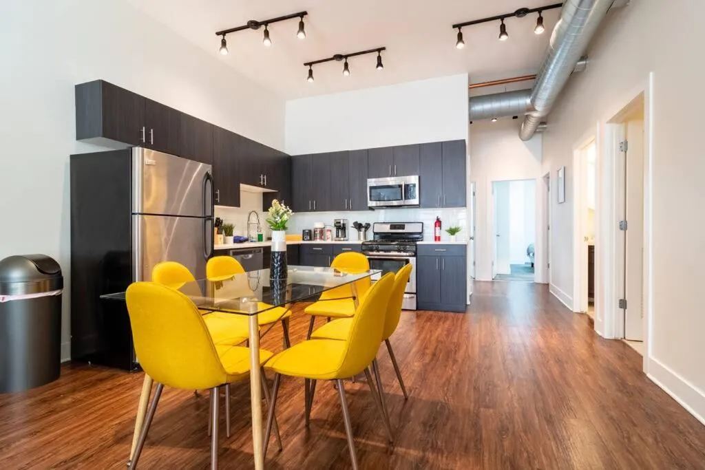 Image 5 of McCormick 420 friendly 3BR-2BA family unit that sleeps 8 guests with Optional Parking and Gym access
