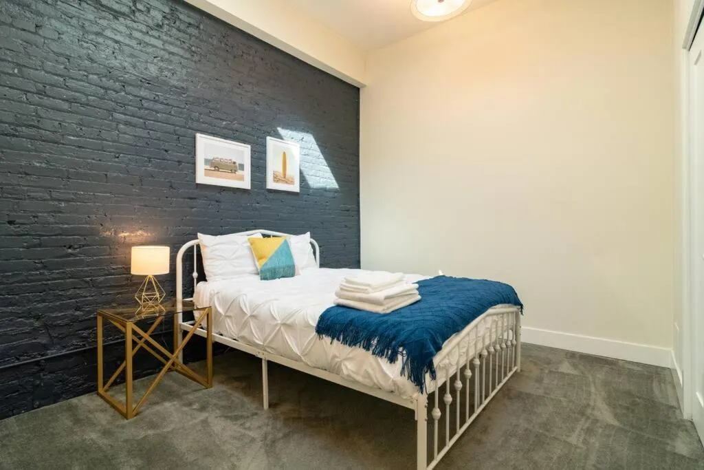 Image 2 of McCormick 420 friendly 3BR-2BA family unit that sleeps 8 guests with Optional Parking and Gym access