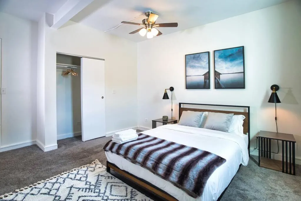 Image 6 of McCormick 4Br and 2Ba HUGE unit / sleeps 10 & with Optional parking