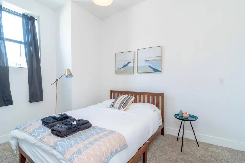 Image 3 of McCormick Pl 420 friendly 1br/1ba with optional parking/sleeps 4