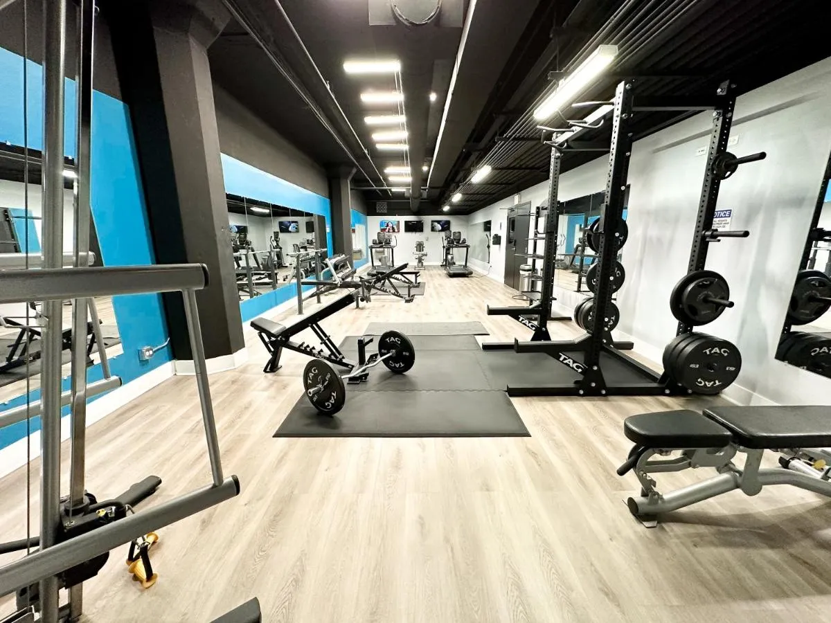Image 6 of McCormick Place 2b-2b family unit with optional parking and gym access sleeps up to 8