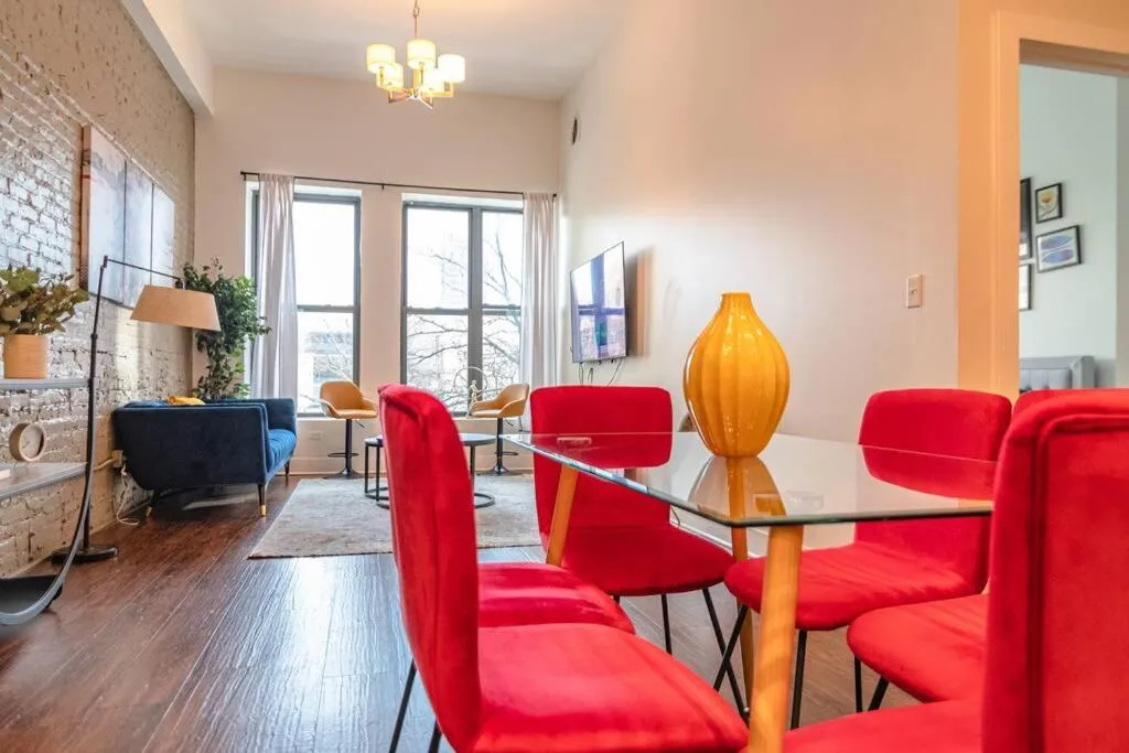 Image of McCormick Place 420 friendly 3BR/2BA with Optional parking for up to 8 guests