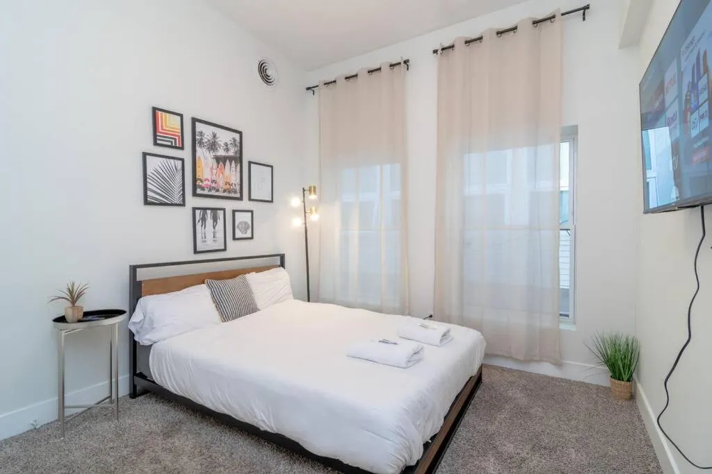 Image 2 of McCormick Place 420 friendly 3b/2b with optional Parking for up to 8 guests