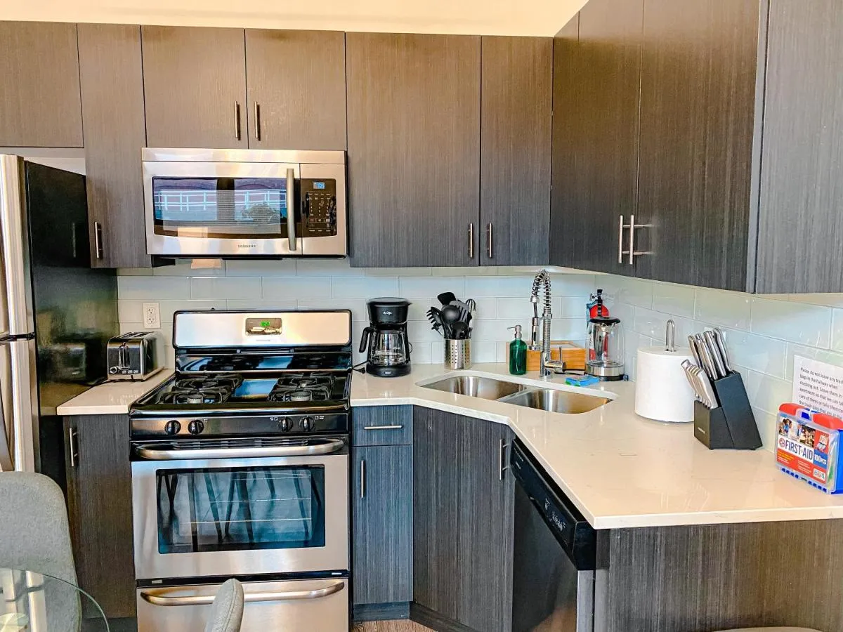 Image 1 of McCormick Place 420 friendly Gem on State street with optional parking for 6 people