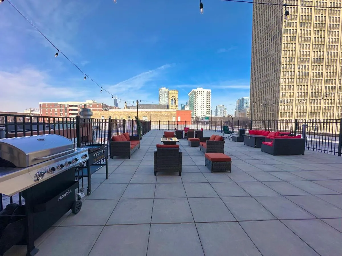 Image 2 of McCormick Place Skyline view 2br-2ba with Optional parking for 8 guests