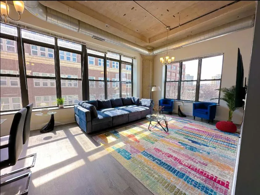Image of McCormick Place Spacious family heaven 3br-2ba that sleeps up to 10 guests with Optional parking and Gym access