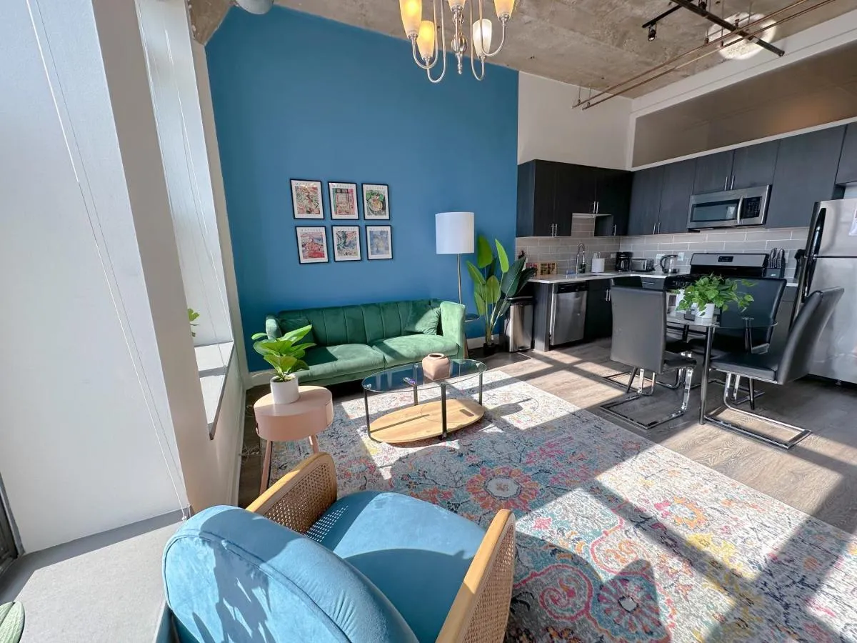 Image 6 of McCormick Place beautiful 2b-2b apartment with optional parking – sleeps up to 6