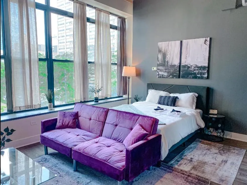 Image 6 of McCormick Place beautiful Studio with Optional parking and Gym access that sleeps up to 4