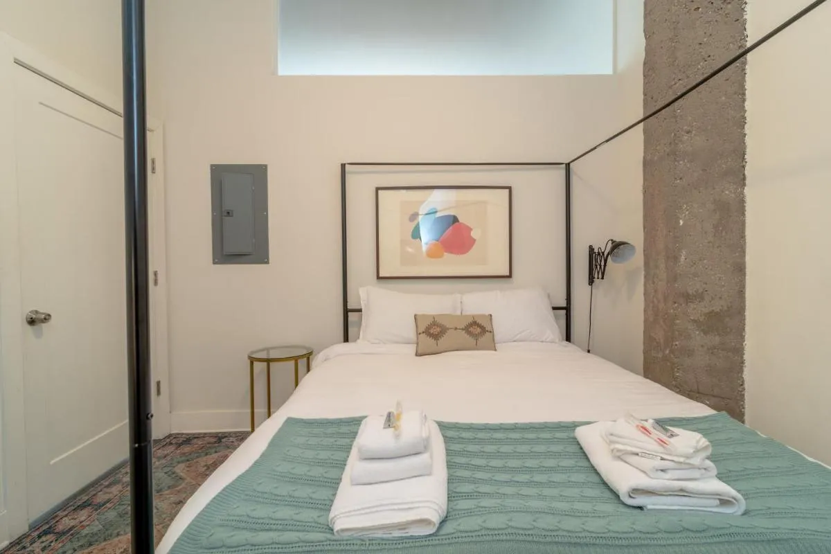 Image 4 of McCormick Place modern 2br-2ba Loft with optional parking for 8 guests