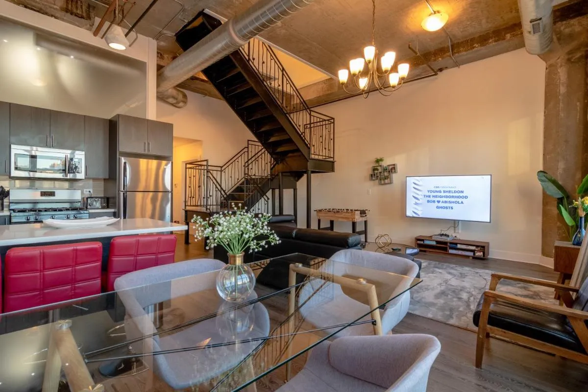 Image 1 of McCormick place luxury Penthouse Duplex with personal rooftop with optional parking for 8 guests