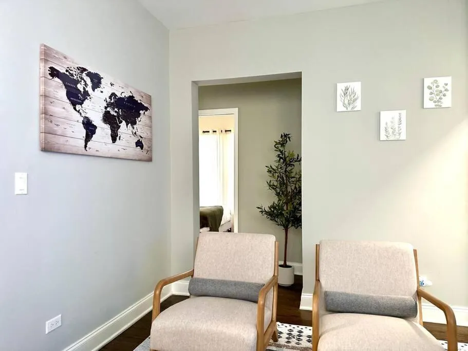Image 5 of Modern 2BR, Ideal Location Near Local Spots