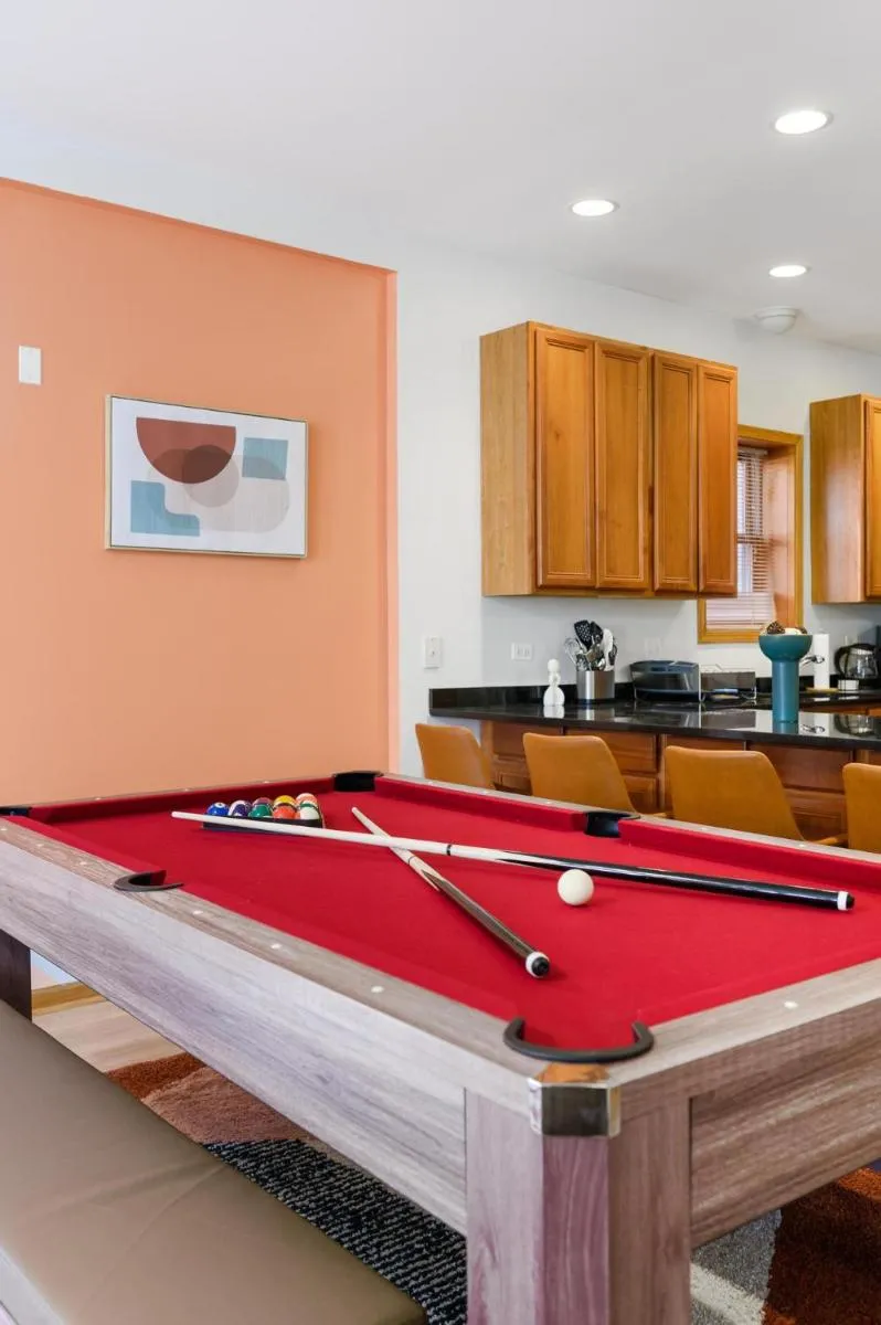 Image 3 of Modern Apt Billiards 1 Private Patio 1 Parking