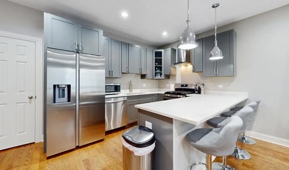 Image 5 of Modern Elegance: 4BR Duplex w/ Free Garage Parking