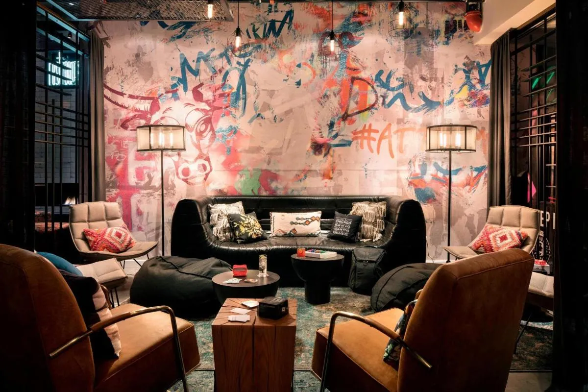 Image 4 of Moxy Chicago Downtown