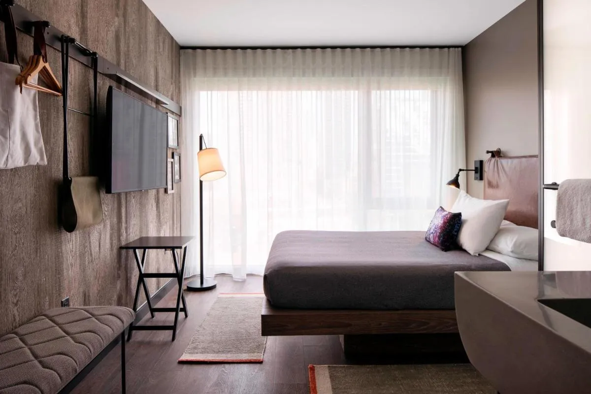 Image 5 of Moxy Chicago Downtown