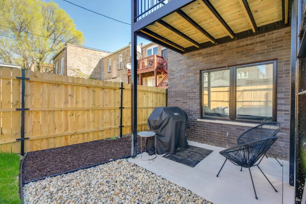 Image 1 of Newly Built Condo 5 Mi to Downtown Chicago!