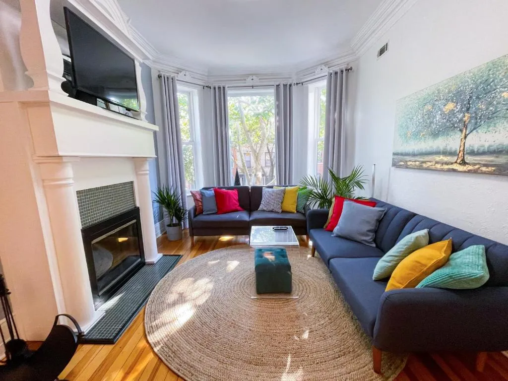 Image of Perfect Wrigleyville Stay