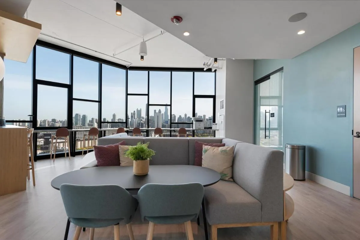 Image 3 of Presidential Penthouses w the best View- Cloud9 – 730